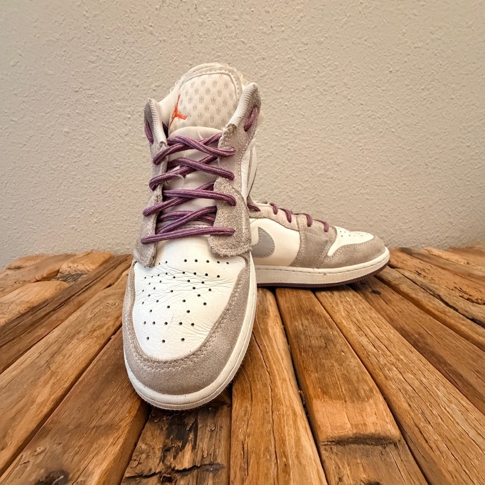 Jordan 1 Low SE White Grey Purple Orange Ruffle FQ8094-100 Kids Size 6Y